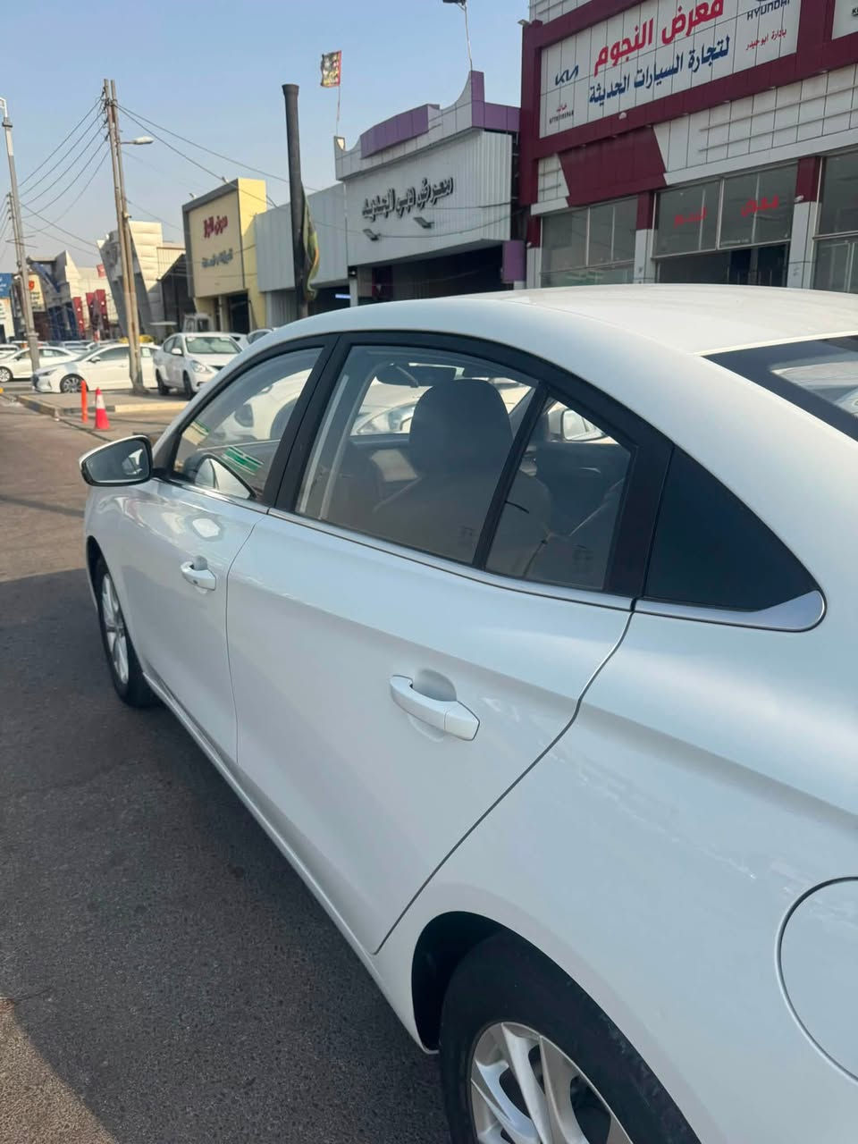 ام جي فايف مديل 2024 كفاله من الصبغ والضربه  رقم اربيل باسم شركه العنوان بصره رقم الهاتف ***********  السعر 90 ورقه
