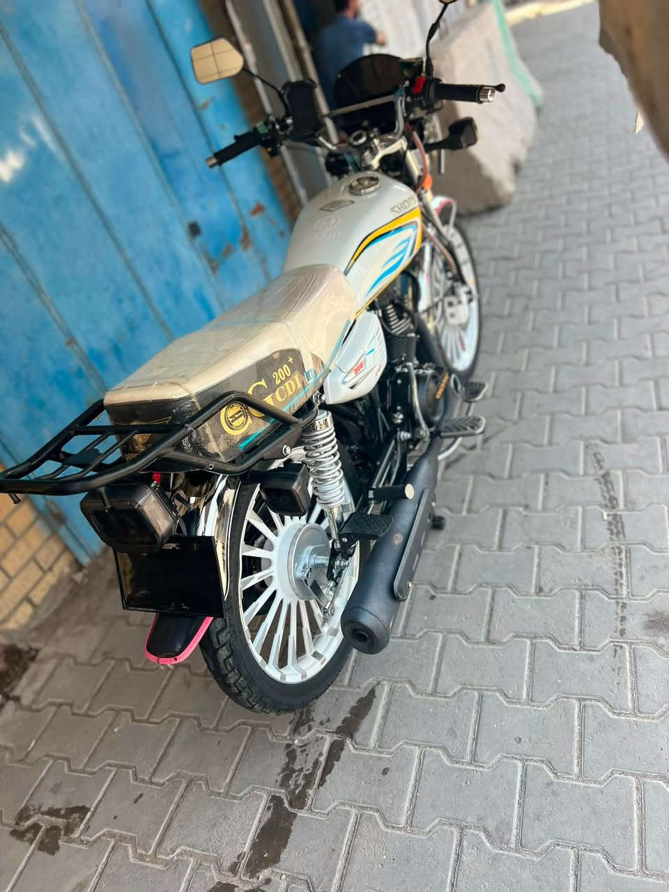 سلام عليكم دراجه لبيع موديل2026مكينه جيده ما مفدوحه مكينه200وراق كامله كهربائيات شغاله هاذ رقمي***********)@***********.سعرهه950وبيهه مجال
