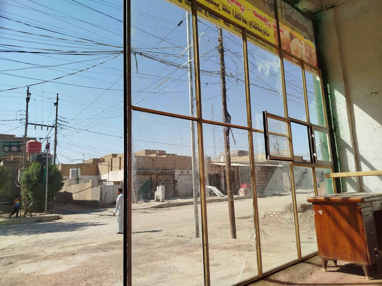 جام خانه للبيع جديده صار 15يوم من سكمته  العرض 4ونص والارتفاع 3متر لاستفسار على الرقم  ***********
