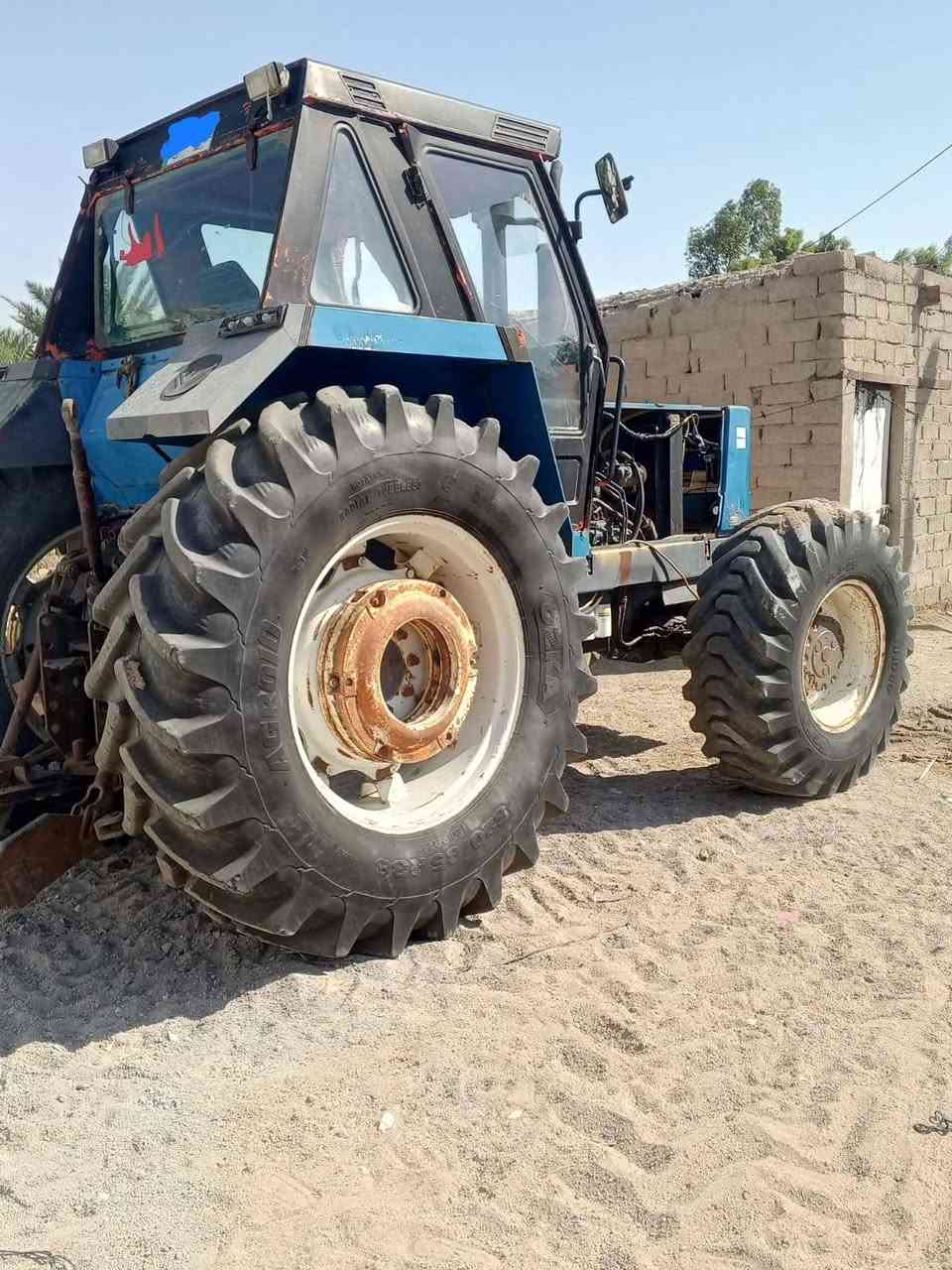 فيات 140 رقم واسط بسمي تحويل مباشر
كير محرك أكسل كفاله عامه
مابيه اي نقص
مكفوله من فتح من تبديل من نضوح
تخم تاير مشتغل موسم َواحد
جاهزه من كلشي كبل للشغل
مكاني واسط نعمانيه
***********

***********
