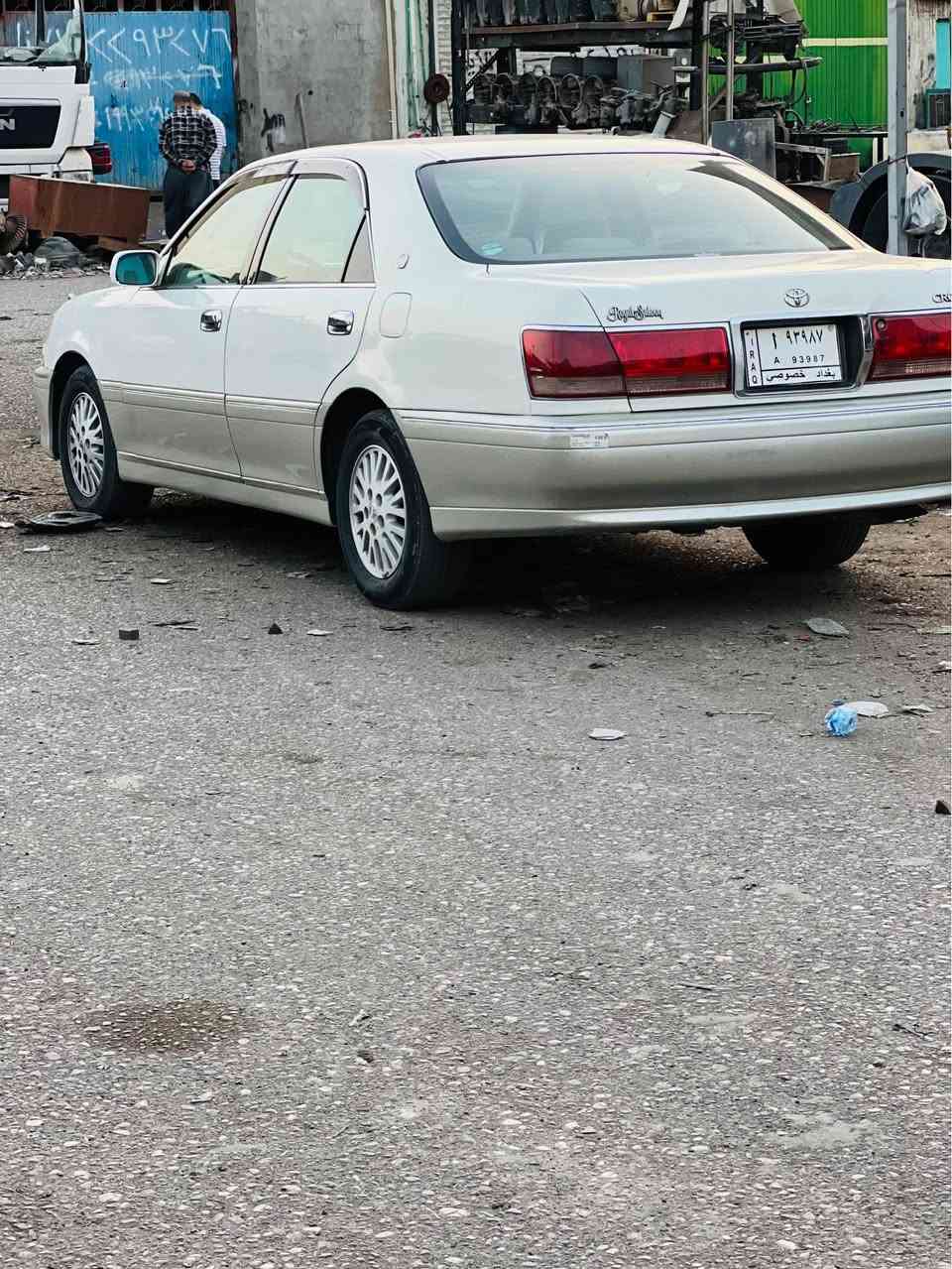 مەلیکەی موس 
٢٠٠٣ 
دیفۆری بچووک 
پێش و دوا کریستاڵ 
٢ دووگمە 
پەردە 
تەقە و ڕەقە  بەشەرت 
چرکەی تیا نیە 
گێڕ و مەکینە و تەبرید بەشەرت 
سەقفی شوشە 
کۆدی هەیە 
کەلار 
*********** كالار, السليمانية
