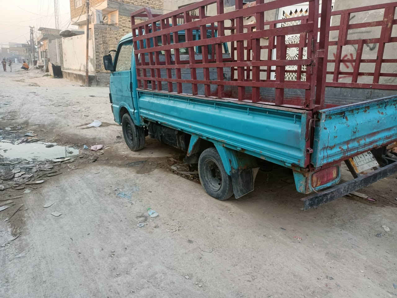 سلام عليكم كيه موديل 94 تحويل مباشر السعر 35وبيه مجال حك الجيه مكينه كرتون توني طلعته من التجفيت كير اكسن وشاصي ورقم شاصي كفاله كهربايات تخم تاير جديد سياره جاهزة مكان نجف***********
