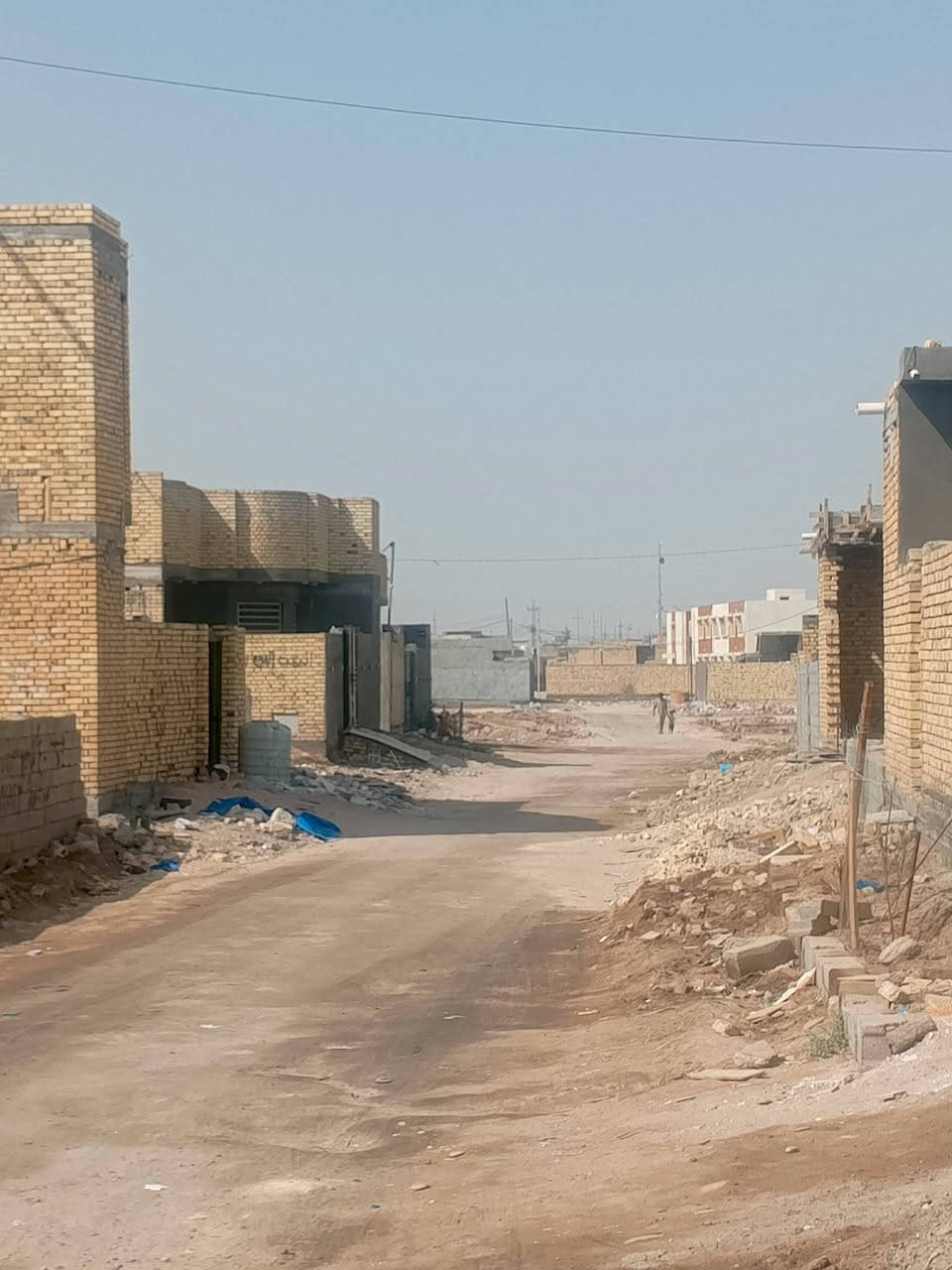 ٣٠٠م • واجهة ١٥م • قريب ع الحولي