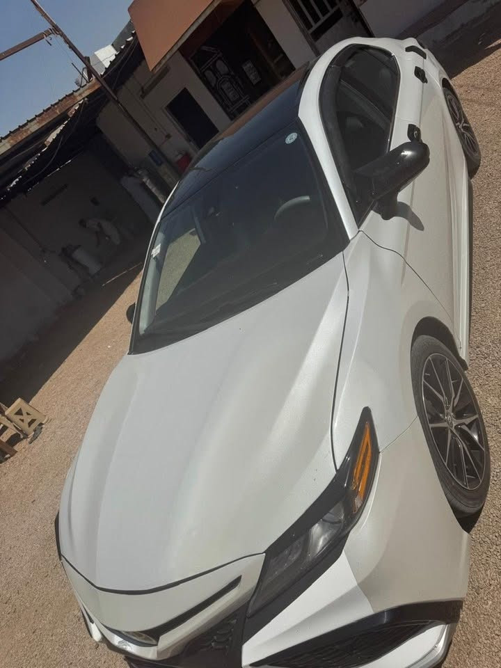 كامري 2021xse
ضررها ربع البنيد فقط 
سونار مرفق ويه المنشور
بصمه
بنوراما
كشانه جلد
كراسي ثنين كهرباء
قطعتين تبريد
تخم تاير جديد
كير محرك شرط
السعر 185 وبيها مجال

‭***********‬
عنوان السياره رمادي
