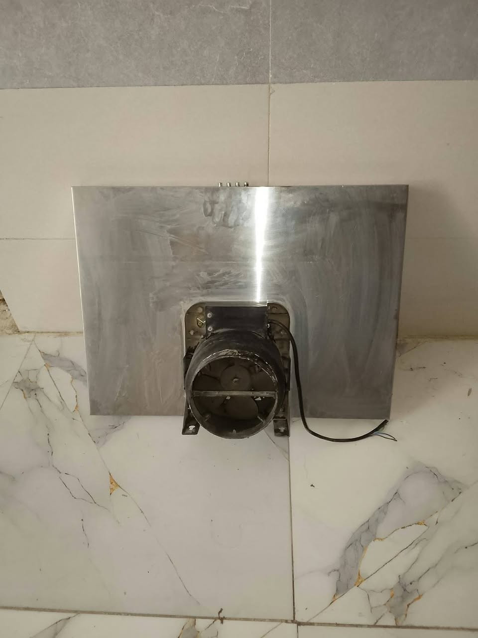 سلام عليكم  ساحبه. دهون سل ستيل نضيفه شغاله شرط الفحص  3سرع  قياس 60. كامله  تجي تفحص وتاخذ.  سعر 25 الف  مكانها حي العامل المنطقه الثانيه يم العماره الحمره   اتصل وتدلل  *********** كربلاء, العراق
