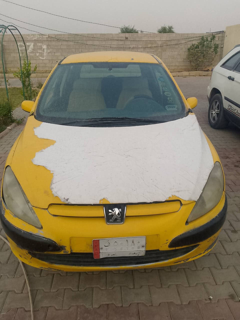 بيجو فرنسي • ٢٠٠٤ • اوتوماتيك