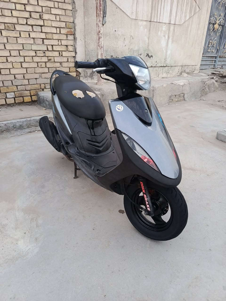 ماكس عدله حاويه صار شهرين طالعه بوشه 50 بلاد برغي واحد مامفتوح بيها كلها بلاديه وجاهزه مابيه نقص سعرها خاص *********** ناصريه مركز
