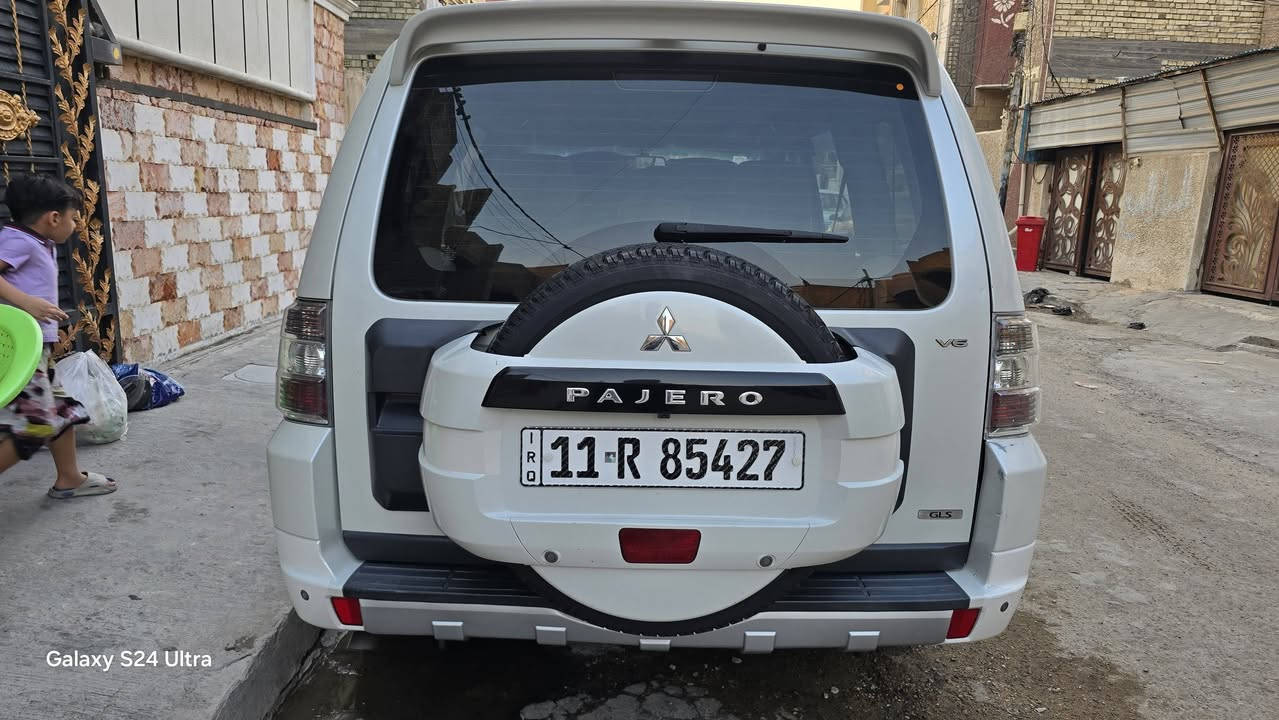 السلام عليكم ...
للبيع باجيرو حبتور موديل ٢٠١٤
فول مواصفات
حجم المكينة 3500
ماشيه 119  الف
سعرها ( 153 ) ورقة وبيها مجال قليل
السياره بدون صبغ .
الملاحظات ..
الجاملغ خلف السائق بارد فقط وطلقه بلقماره ما نافذه  وجود رصعات والصور موضحه وعندي مقطع فيديو موضح بيه كلامي اي نقص ما بيها من جميع النواحي الميكانيكيه والكهربائيه .
مكاني بغداد / حي اور قرب جامع الفردوس
للاستفسار ***********
