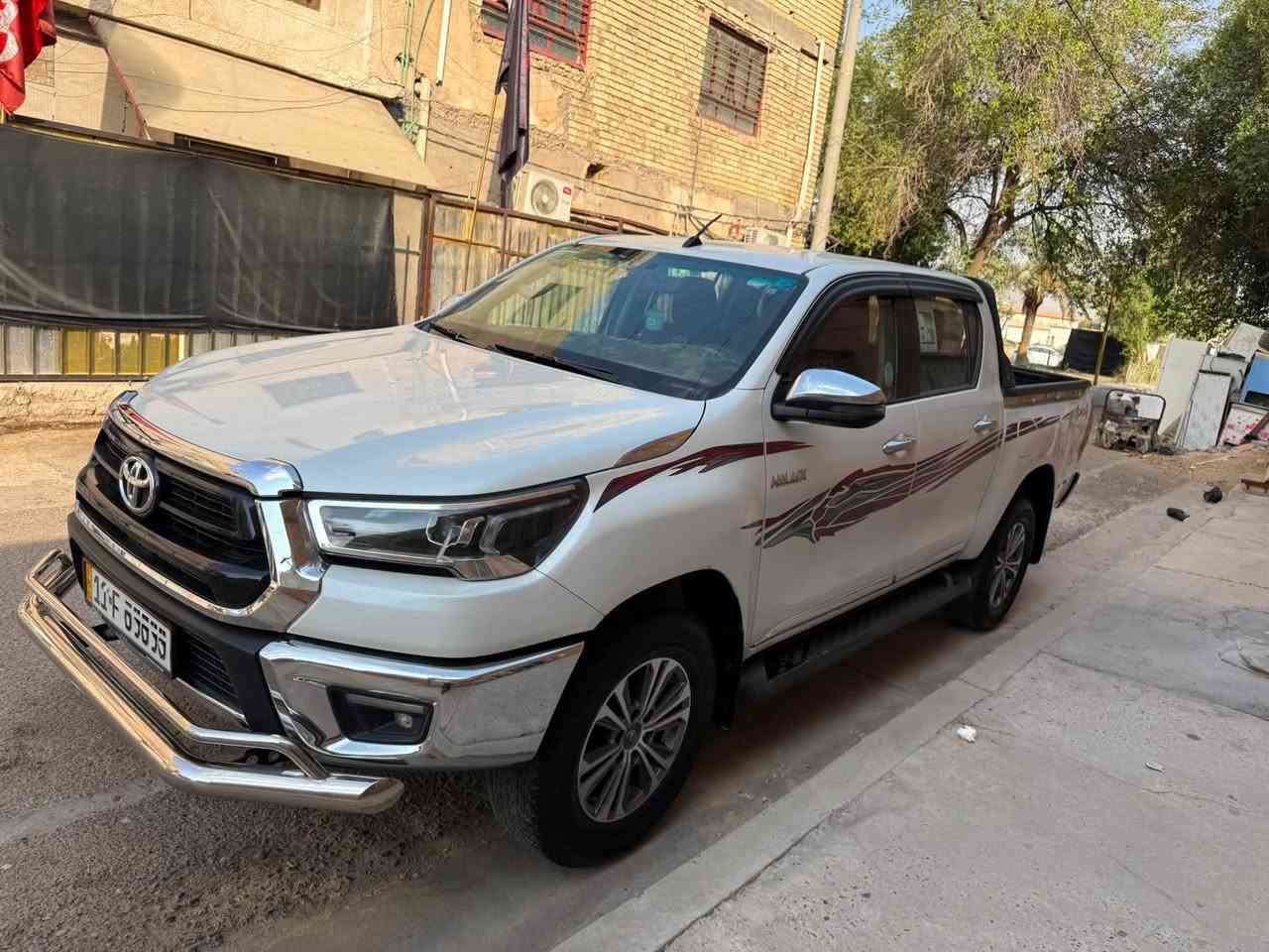 #تويوتا_هايلوكس 2024 للبيع (مكفولة) 🚙✨المواصفات والخصائص:النوع: تويوتا هايلوكس (خليجي - مواصفات سعودي).الموديل: 2024.
ماشيه 42 
الگير: أوتوماتيك.التشغيل: بصمة.الرقم: بغداد سنوية ابسمي الوضع العام: السيارة مكفولة كفالة عامة وسونار الفحص جاهز السيارة دوشمة كاملة السيارة جاهزة من كلشي المكان بغداد الكرخ للاستفسار 
رقم الهاتف ‭***********‬ ‭. ***********‬
