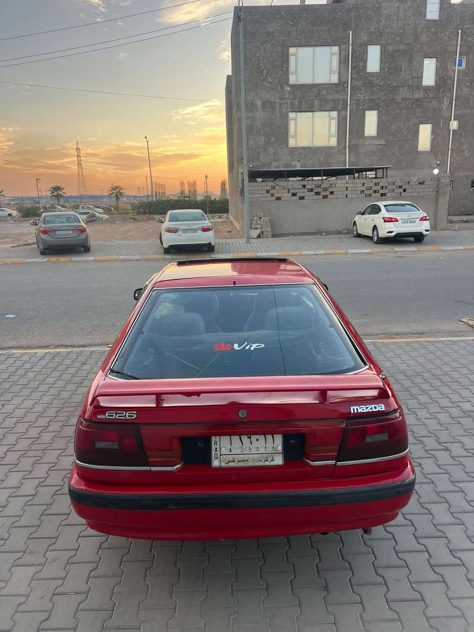 السلام عليكم الحلال .. للبيع
مازده 626    موديل 1991  بسعر مناسب جدا 29 ورقه 
محرك شرط بدون تبخير بدون تنقيص 
كير شرط. نشاط فول 
كهربيات كله شغال   / مسجل سماعات كله شغاله 
سنتر لوك 4 جام شغال. 
صدر امامي خلفي بكارتون.  لايت بكلايت مال كصه 
السياره مصبوغه عام بدون ضربه. قماره بلاديه  
تخم تاير ويلكب.  جديد. 
محرك. / وكير / وصدر / وتخم / تاير / كهربيات جديد / 
رقم كركوك.  سنويه عضم عاج / مشروع وطني تحويل ثاني يوم ::السياره جاهزه تشغل وتطلع 
مكان السياره تكريت القادسيه / ***********
بسعر مناسب جدا29 وبيها مجال
