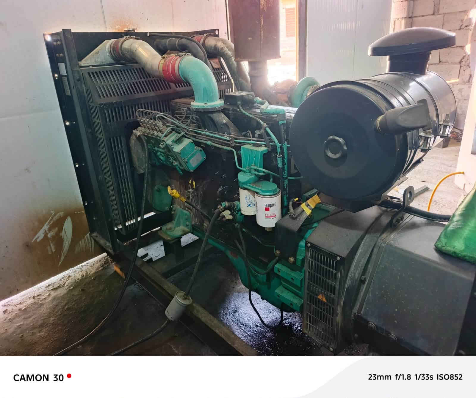 مولد للبيع 200 kv مع الحصه المجانيه
الموقع كامل يحتوي على غرفة كما موضح في الصور منطقة 11 جلوديات  
قرب السيطرة الشماليه تبعد 3كم
الكيبلات [120_95_70_50]
مسافة الكيبلات 10,000 متر 
جميع الكيبلات نوع سعودي تركي درجة اولى 
للاستفسار اتصل 
***********

