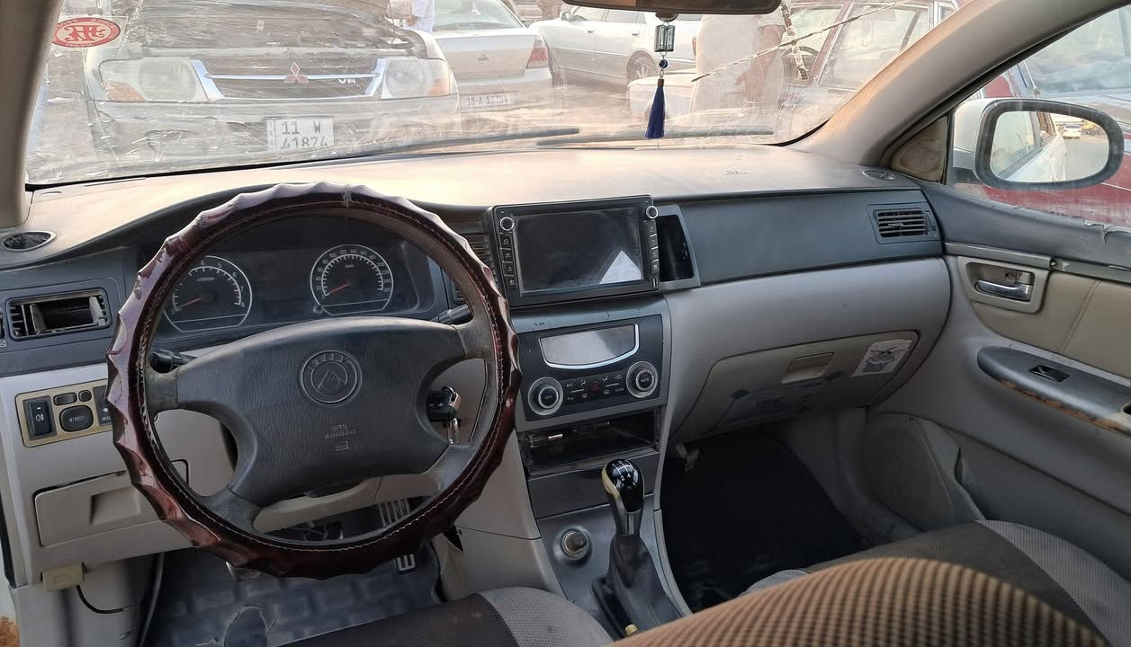 سلام عليكم  جيلي موبل 2012 
جاهزه. من كلشي مكينه وكير جدد لايت زنون عالي ناصي 
مكاني البصره زبير راعيها صاحبي 
تحويل مباشر يمته تحب 
السعر 25 وبي مجال للطيبين  واتساب ***********
