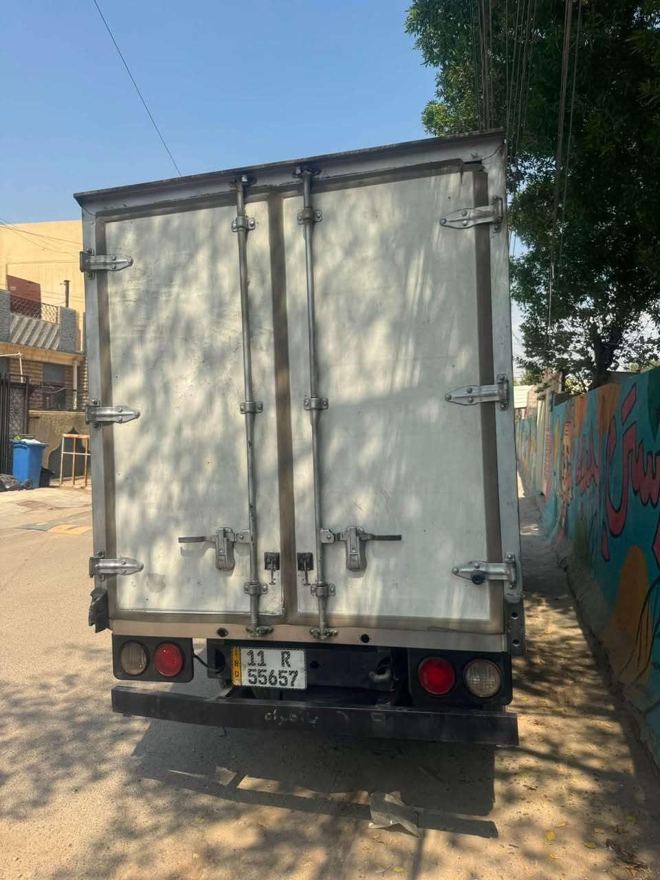 كيا براد فحل ١٥ كير محرك اكسل تبريد خلفي امامي سنويه جديده رقم وهزه سياره بسمي تحويل ثاني يوم رقم بغداد الرقم ***********مكانه بغداد الدوره
