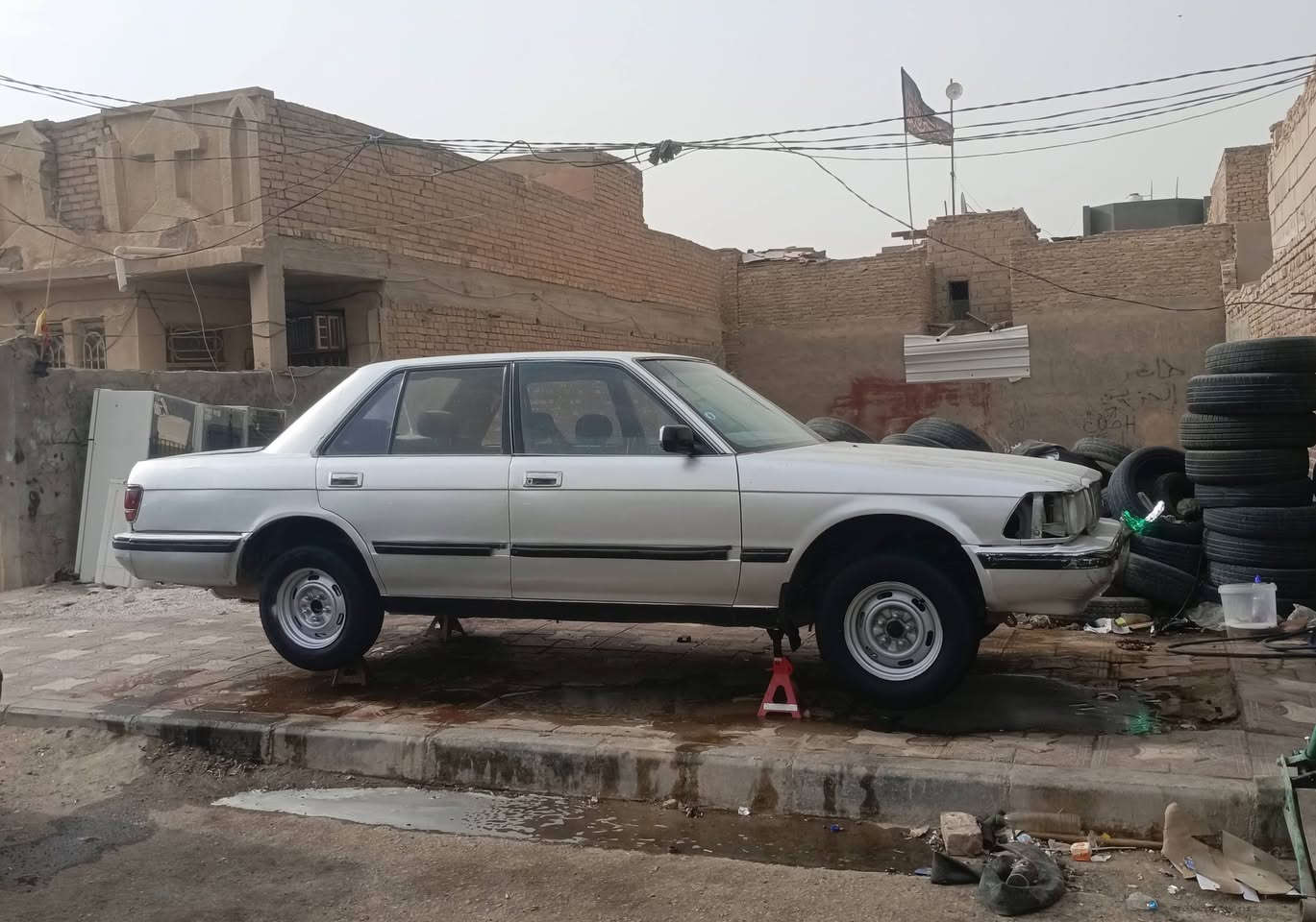 سلام عليكم للبيع سوبر سيدان مديل 88 كير مكينه جدد تخم تاير باتري جديد مقدم جديد كهربائيا شغاله سياره كومه حديد كومه حديد بدون تحويل  سعره 20وبيه مجال مكانها نجف الاشرف لا ستفسار ***********
