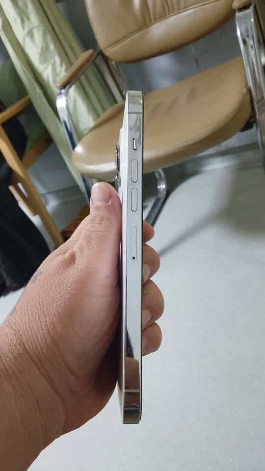 ايفون ١٣ برو ماكس ذاكره ٥١٢ بطاريه ٨١ مستعجل ع بيعته ٧٥٠ بي مجال نضيف جدا جدا ***********
