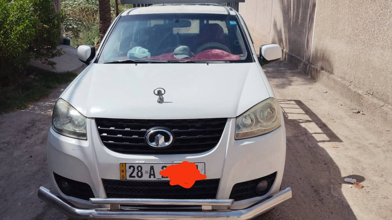 كريت وول موديل ١٤ رقم انكليزي  استخدام شخصي وقليل كلش وبأسمي تحويل مباشر كير ومحرك واكسل وبدي كله مكفول كهربائيات وشاشة كلها شغاله وضع الشركة باتري وتايرات جدد وماناقصة برغي مكانها بابل *********** السيارة للجنايه  اتصل وتدلل
