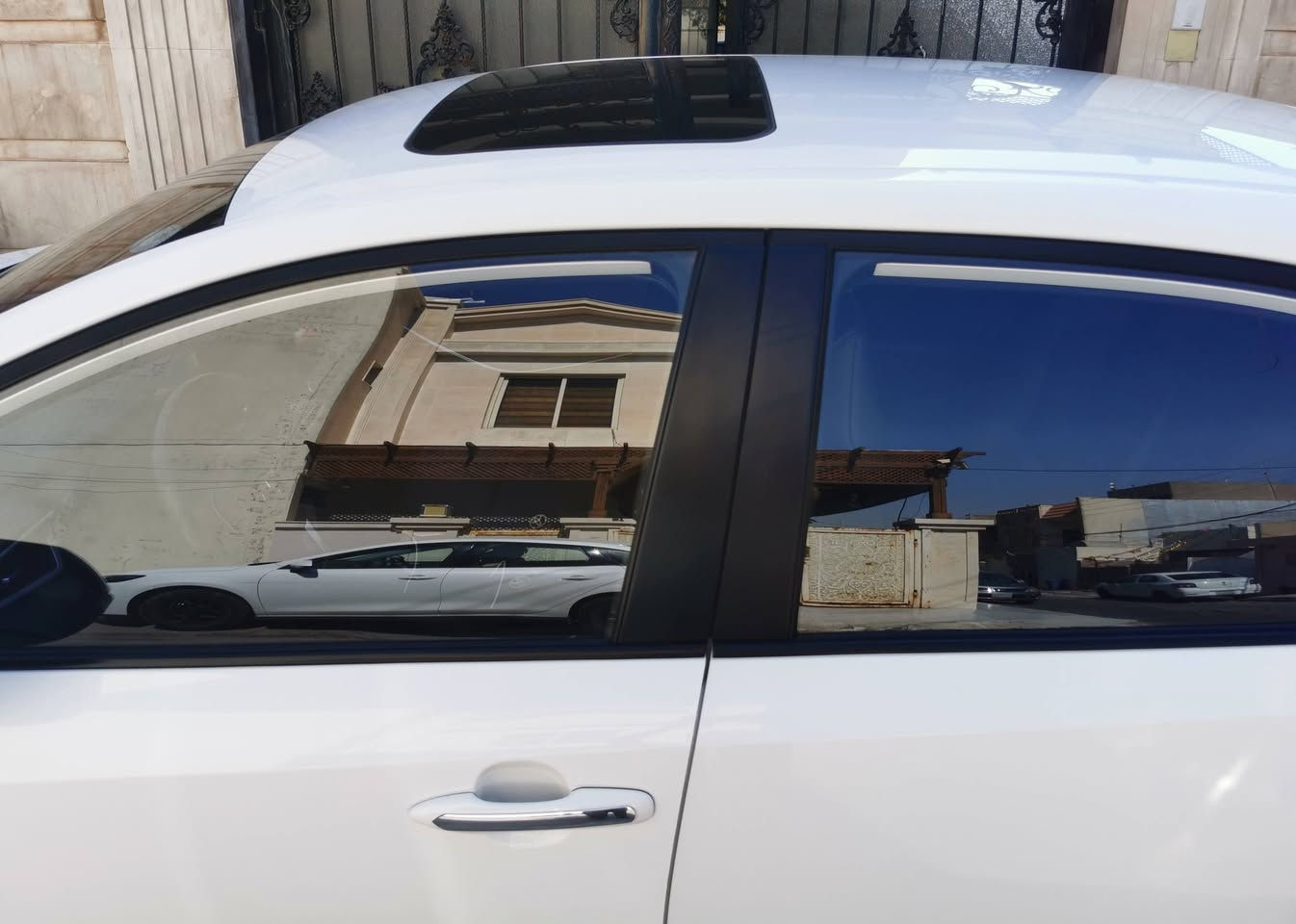توێتا کڕۆڵا هایبێرد 2024
شکل خلیجی فول فول مواسفات
بێ بۆیاغ بێ تعدیل هیچ هیچی نیە 
تەنها نەرمە تەزرەیەک دیارنیە
کارەبایات هەمووی بەشەرت 
نرخی 162$  مەجال
***********
