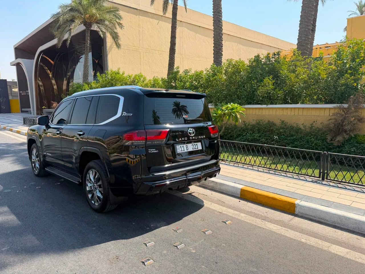 لاندكروزر VX • ٢٠٢٢ • رقم بغداد