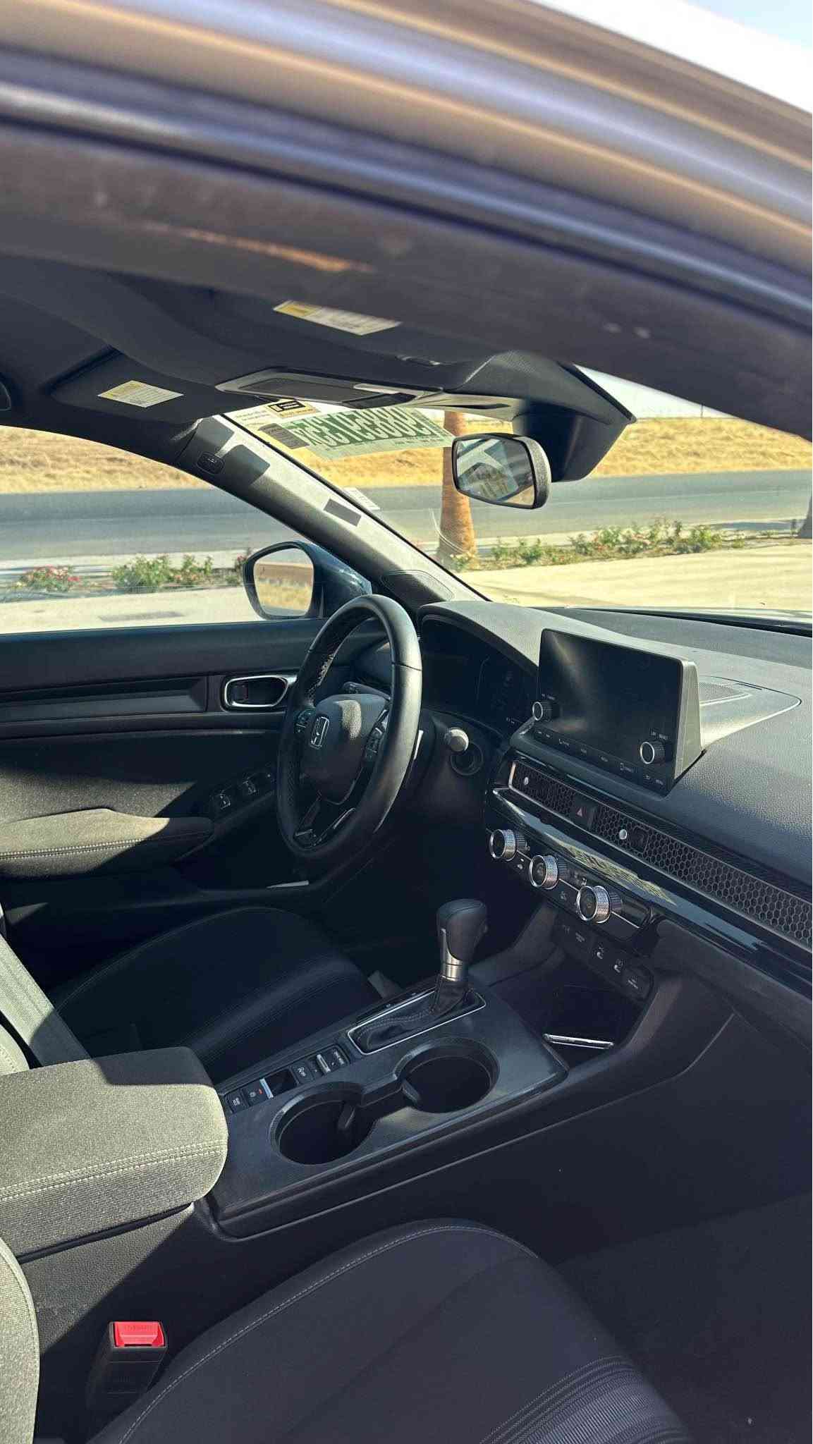 هوندة سيفيك 2025
موصفات سبورت 
جاملغ ربع باب صبغ بدون دوخل
بدون يرباك بجم خلف كبس ✅
17 الف ماشي 
محرك 2.0 بانزين 
رقم موبايل واتساب 
*********** 
*********** اكر, نينوى
