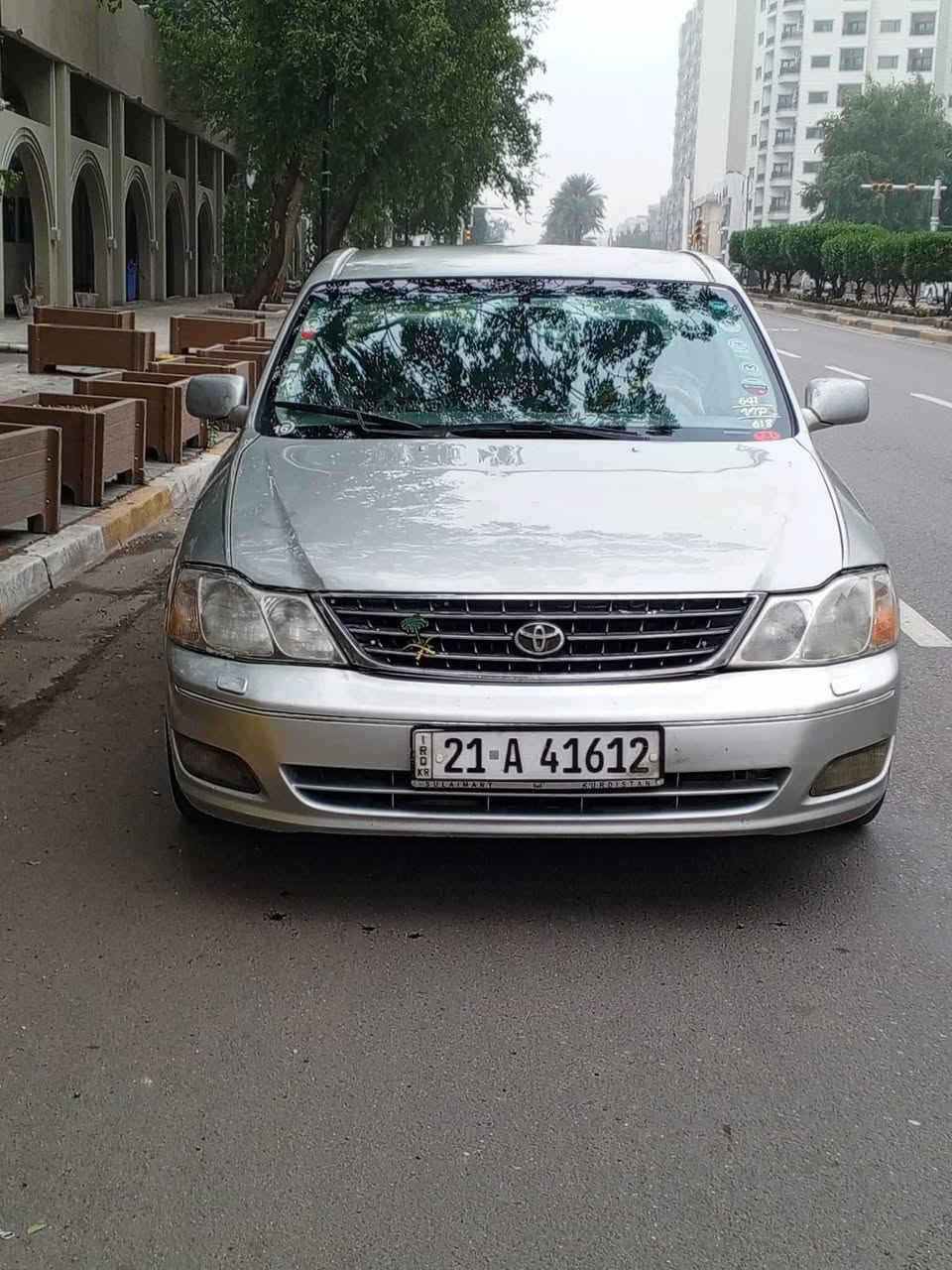 🚗 تويوتا أفلون موديل 2001 (خليجي) - للبيع 🚗
السيارة نظيفة جداً وجاهزة 
🔹 المواصفات العامة:
الموديل: 2001 (وارد خليجي - استيراد خاص).
المحرك والكير: بحالة ممتازة (جديد).
الرقم: شمالي  تحويل مباشر، باسمي ثاني تحويل).
الوضعية القانونية: مفحوصة حاسبة عامة في كل محافظات العراق (سليمة تماماً من السرقة أو الحجز).
🔹 الوضع الميكانيكي والكهربائي:
التبريد والتدفئة: تبريد ثلج + تدفئة شغالين بكفاءة عالية.
الكهربائيات: مكفولة بالكامل، جميع الكيجات والأنظمة شغالة.
التخم إطارات: جديد بالكامل مع ويل كب جديد.
الحدادية: أمامية وخلفية جديدة (تراي السيارة بحالة الزيرو).
الأنظمة الشغالة: مثبت سرعة (كروز كنترول)، 
🔹 الإضافات والجمالية:
الداخلية: نظيفة جداً وبحالة الوكيل (الكشنات جديدة)، ولا يوجد أي ضوء تحذيري مشتعل في الدشبو.
الشاشة: مزودة بشاشة وكاميرا خلفية.
الجام واللايتات: جام أمامي جديد، ماصدات الشركة، لايت أصلي (الناصي أصفر، والعالي ثلجي).
قطعتين ونصف فقط (صبغ خارجي بدون داخل).
💰 السعر: 85 ورقة تم تنزيل السعر الى 78 قفل
📍 الموقع: الأنبار - قضاء هيت
📞 للتواصل والاستفسار: ***********
