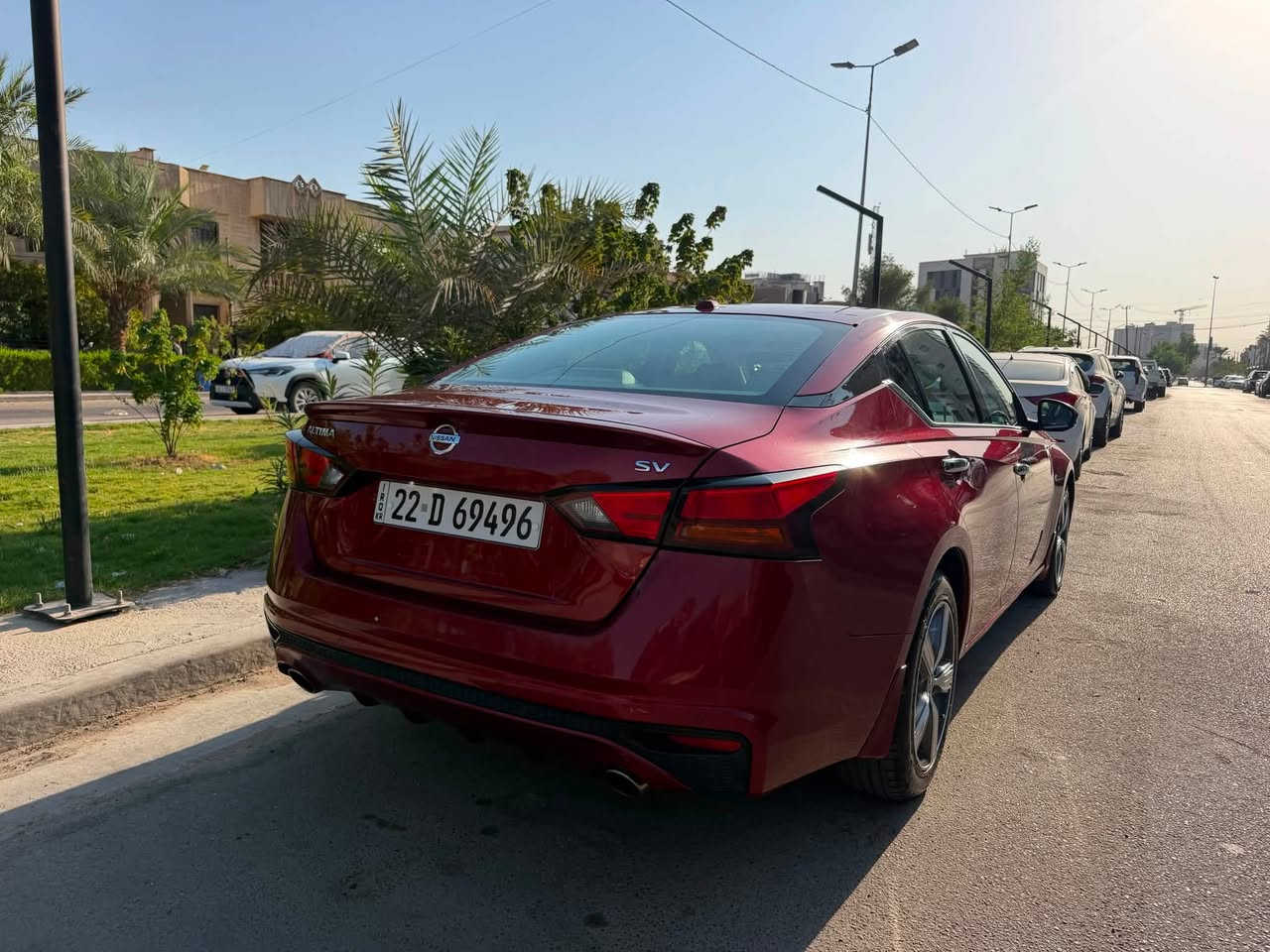 سلام عليكم نيسان التيما  sv
موديل 2019
رقم اربيل 
بدون يرباك بدون صبغ  بارد ٤ قطع بسيط 
وشويه دوسه مصبوغه
تدفئه كشنات  وستيران 
فتحه سقف
كير محرك  كله جديد
داخل ابيض. 
 ردارات. امامي خلفي 
عنون حي العدل او يرموك 
***********
سعره 128 وبيه مجال
