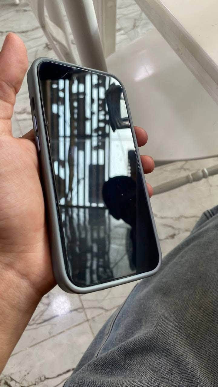 متاح ايفون 13 عادي جهاز  ذاكره256 بطاريه 89 بدون رفع شرط اذا مرفوع او مفتوح تاخذه بلاس نضافه جهاز 97 جهاز لوك  وتر بروف للبيع  السعر خاص او اتصال عل رقم ***********ديالى بعقوبة
