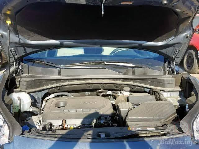 كيا سبورتج 2020 – LX
🔹 المواصفات: LX العادية (شاشة كبيرة وتحكم ستيرن وتبريد قطعتين ) 
🔹 المشى: 100 ألف ميل
🔹 الحادث: فقط البنيّد بارد
🔹 بيها بعض الأماكن بارد
السيارة بدون صبغ 
رقم بغداد 

 السيارة ما بيها أي نقص من ناحية الكهربائيات
الصدر سليم وما بيه أي نقص
الكير والمحرك بحالة ممتازة
 جميعهن مكفولات

 السعر: 130 ورقة فقط
 ماكو هيج سعر بهيج 
شراي يتصل ع رقم 
***********

نص مكتوب في الصور:
- 7:54 Photos Kia Sportage Lx 2020 Blue 2.4L 4 vin: KNDPM3ACXL7646543 Kia Sportage Lx 2020 Blue 2.4L 4 vin: KNDPM3ACXL7646543 Final bid: $8500 Auction: Copart SOLD Lot number: 56411939 Date of sale: 23.01.2020 Year: 2020 VIN: KNDPM3ACXL7646543 Condition: Run And Drive Engine: 2.4L en.bidfax.info Mileage: 638 miles (actual)
- BidFax.info