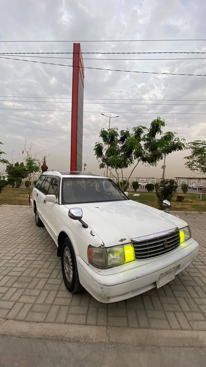 ستيشن • مكينة 2500 • موديل 1991