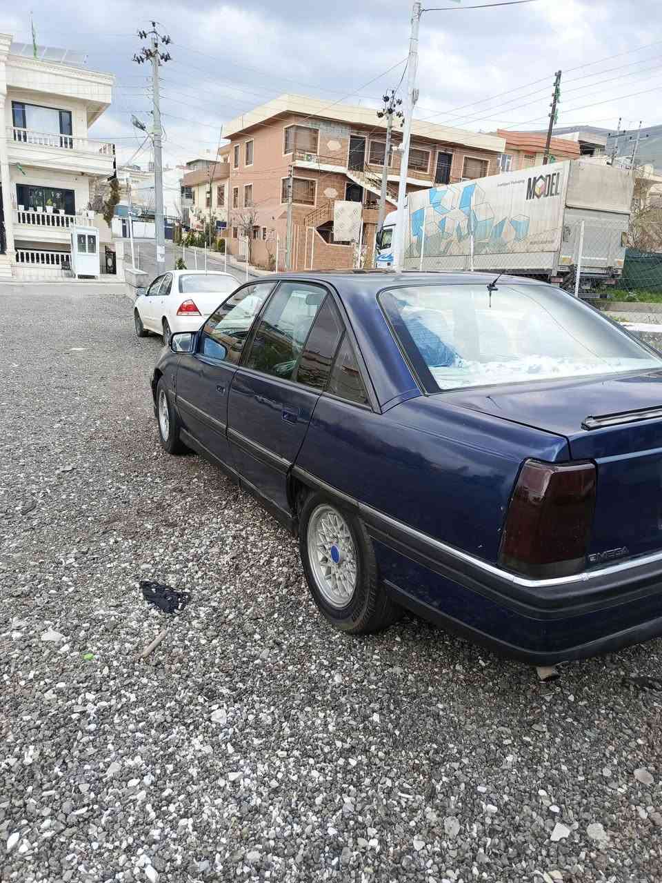 اوبل اوميغا • موديل ٩٢ • جير عادي