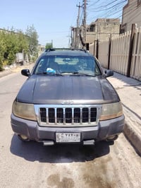 اخوان للبيع 1.جيب شيروكي 2004 2.محرك وكير بلاديات 3.حجم المحرك 4000 ست...
