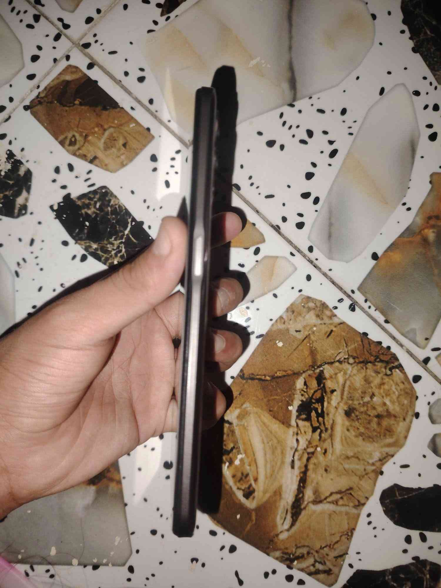realme 8i
ذاكرة 128 رام 12
بوبجي 60 سلس 
شرط  فول مامفتوح 
نضافه 100
جلخ مابي فول 
سعر 115 بي مجال
