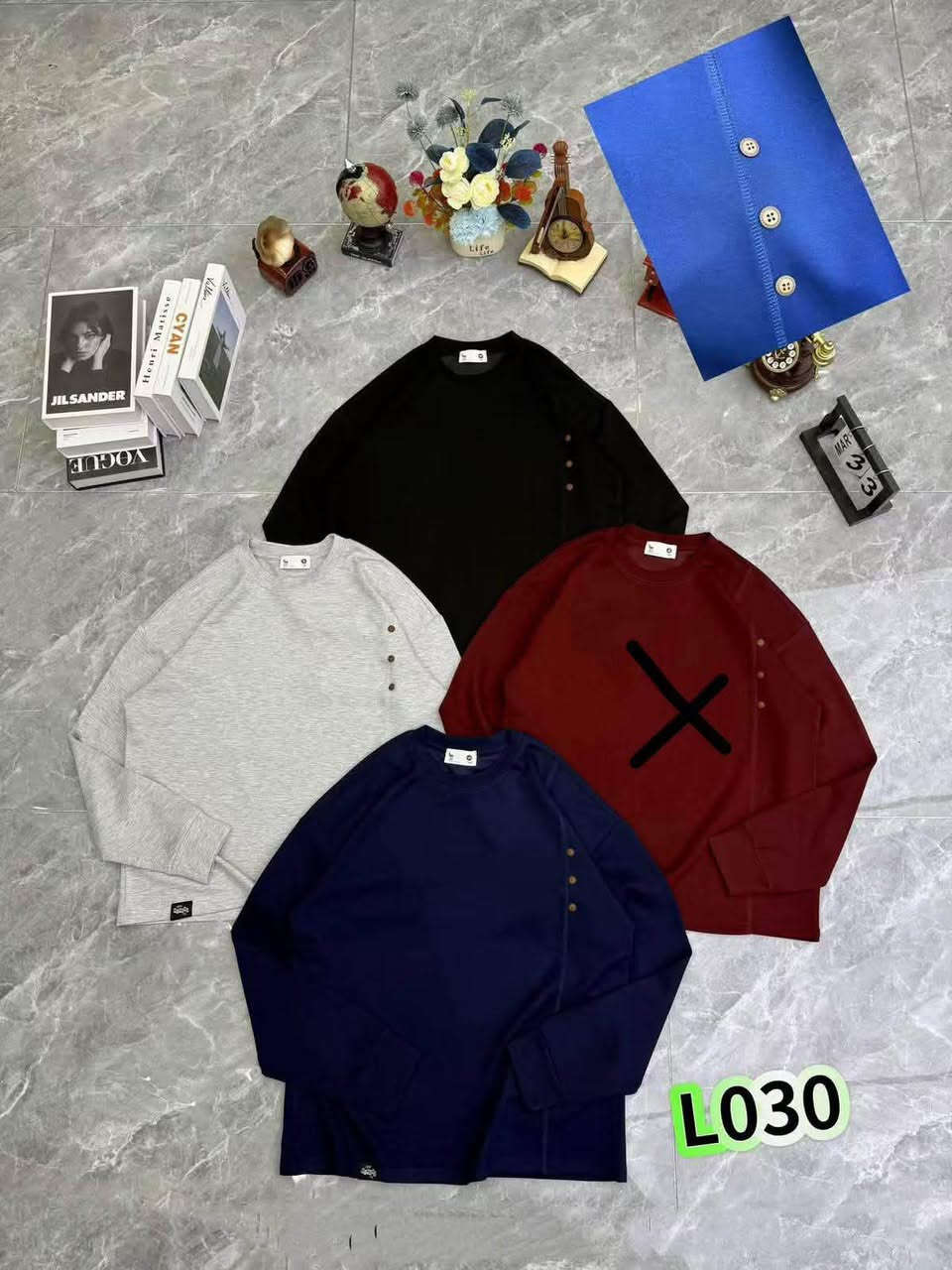 سويتر سفنجي • مقاسات L-3XL • درزن 12