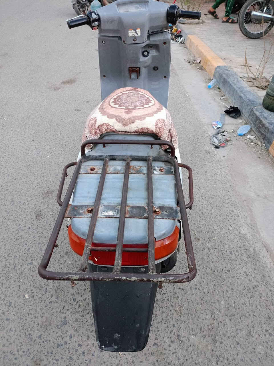 دراجة بيكم ياماها 60خبط مفتوحة مرة وحدة دراجة 🚲 حلوة اونظيفة كهربائيات تشتغل دبلات شغالة تايرات جدد عدادسرعة شغال هورن شغال السعر250 بيهة مجال قليل حك الجية مكاني كرمة علي شارع الحلاف قرب شركة التمور ***********
