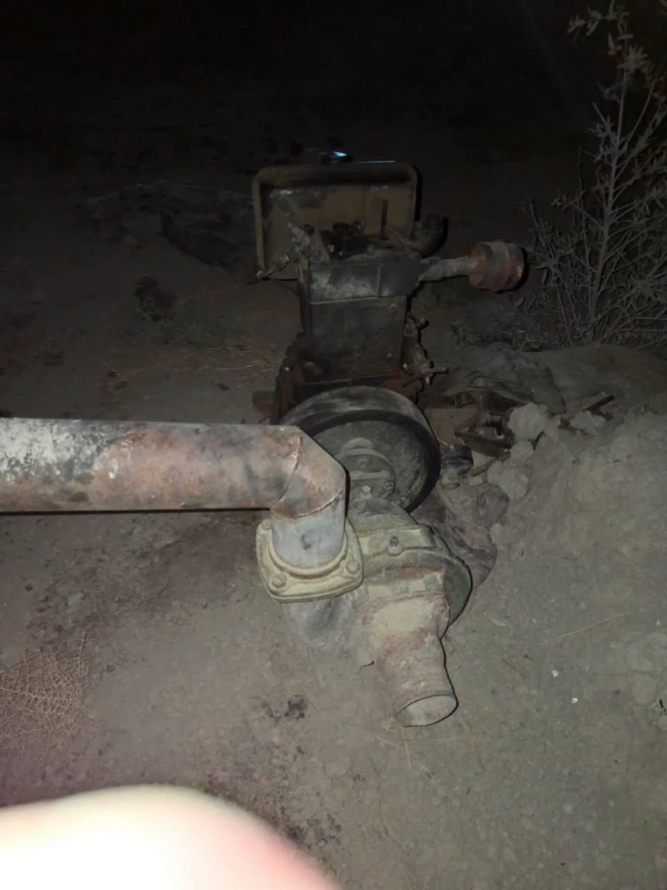 السلام عليكم موطور 4x4 هندي للبيع شغال لدفع لماء خير من الله عوزه نوزل فقط مكانه بابل محاويل ناحية الامام السعر 200 وبي مجال للاستفسار *********** واتساب او خاص
