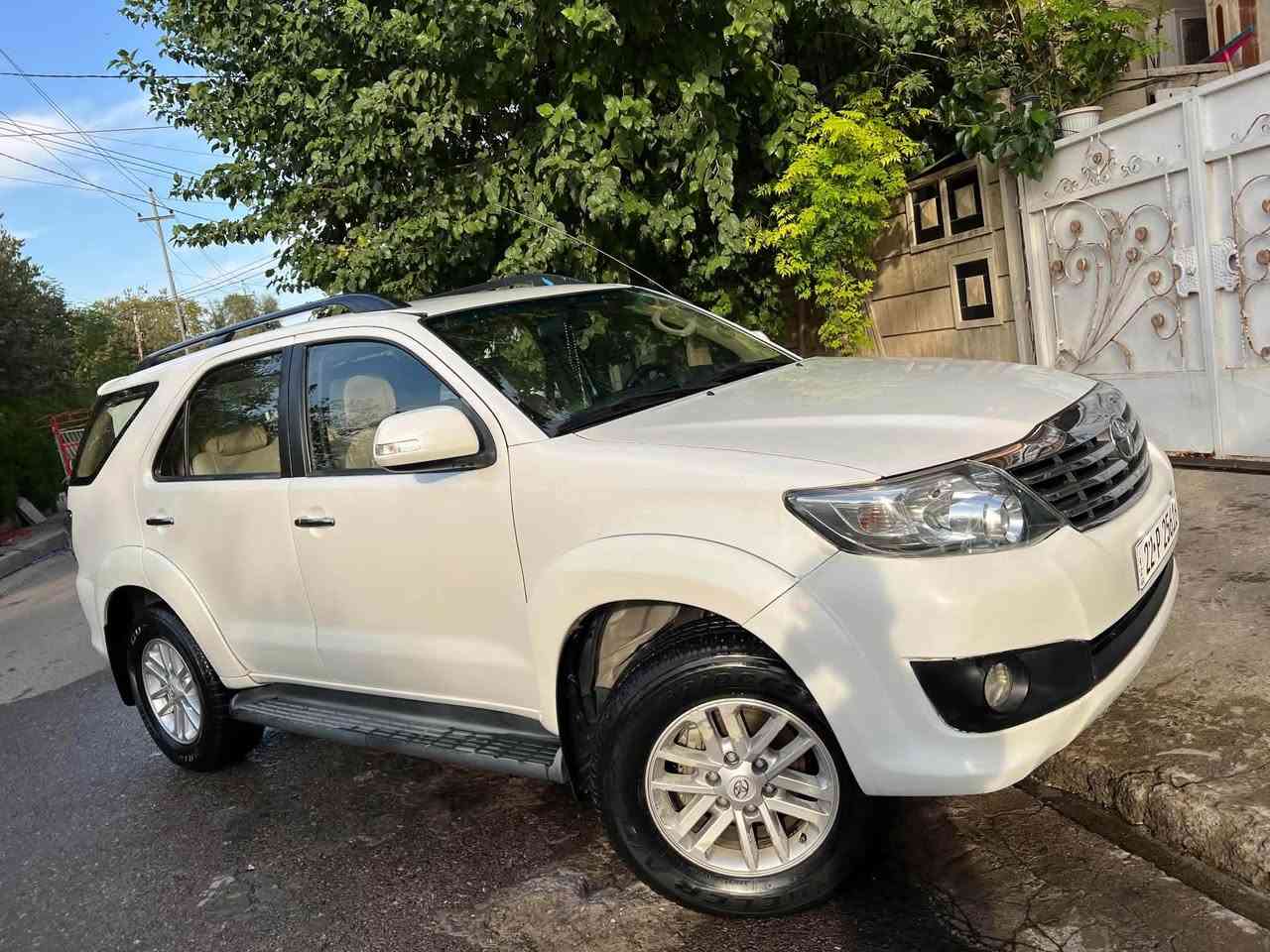 فورتشنر ٢٠١٤ • ١٠٧٠٠٠ كم • ٧ مقعد