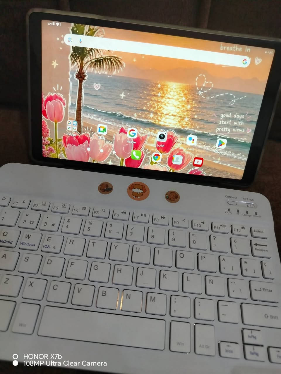 ايباد TECLAST TAB T50 MINI 4G 

شاشه 120 هرتز فول سلاسه
ذاكره 128 والرام 8
دبل سيم جهاز عن التعريف مواصفات كلش ححلوهه مع كامل الملحقات كفر +كيبورد+ قلم شاشه

135 الف وبيه مجال بسيط
*********** واتس

نص مكتوب في الصور:
- HONOR X7b
- 108MP Ultra Clear Camera