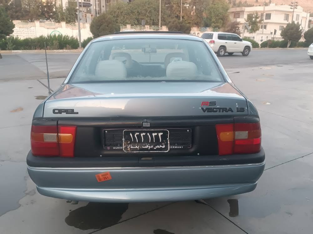سە رە تا بە ناوی خوای گە ورە 
ئۆپڵ بۆ فرۆشتن /مە کینە 18ی گێر ئۆتۆماتیک سلاید مۆدیل91 ئاڕم پلاستیکی سلێمانی ئاڕمو ئە وەلیات بەشەرت گێرو و مەکینە بەشەرت  تە قە و ڕە قە شەرت کارە بای کامل ئێش دە کات جوار تایە ویلی جوانی لە سە رە   سە یارە کە بی مە سرە فە مڵی دۆستە سعری 28وە رە قە و کەمێک مەجال /ژم *********** السليمانية, العراق
