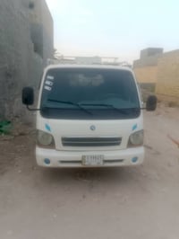 ام عيون • ٢٠٠١ • مكينه وكير مكفولة