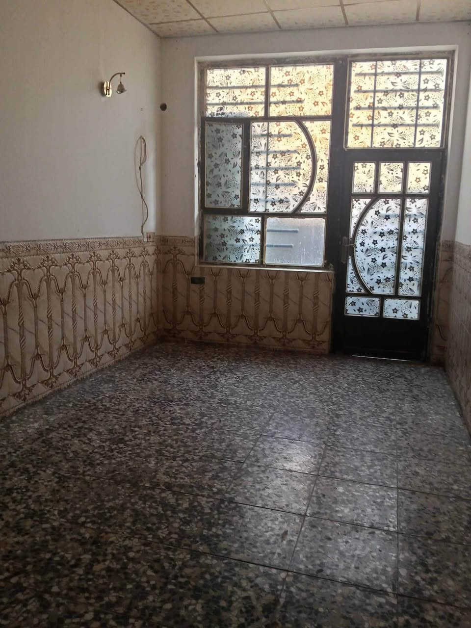 🏠دار للايجار مساحة ١٠٠م يحتوي على غرفة وكليدور وصاله ومطبخ ومجمع صحيات وطارمه 

⁦^⁠_⁠_⁠_⁠_⁠_⁠_⁠_⁠_⁠_⁠^⁩⁦(⁠◍⁠•⁠ᴗ⁠•⁠◍⁠)⁩⁦(⁠◍⁠•⁠ᴗ⁠•⁠◍⁠)⁩⁦^⁠_⁠_⁠_⁠_⁠_⁠_⁠_⁠_⁠_⁠^⁩

🌎 الموقع بين زوير وشارع كربلاء

⁦^⁠_⁠_⁠_⁠_⁠_⁠_⁠_⁠_⁠_⁠^⁩⁦(⁠◍⁠•⁠ᴗ⁠•⁠◍⁠)⁩⁦(⁠◍⁠•⁠ᴗ⁠•⁠◍⁠)⁩⁦^⁠_⁠_⁠_⁠_⁠_⁠_⁠_⁠_⁠_⁠^⁩

💸💰 قيمة الإيجار 250

 

         ((مكتب عقارات الشمس مقابل المستشفى التركي))                         
                     
           📠 للاستفسار الاتصال او مراسله واتساب فقط

                           ***********📞

                          ***********📞
