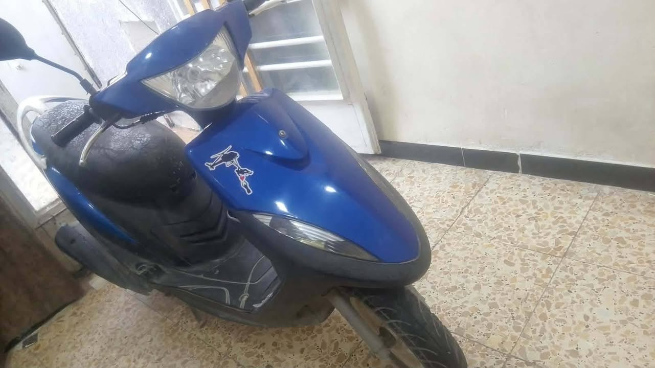 سلام عليكم دراجه حلوه وناعمه شوفت عينكم دراجه كفاله عامه 
كعربائيات كلهه شغاله مكينه ناعمه دراجه شوفت عيني مكاني بياع السعر ٧٠٠وبيه مجال بسيط***********  مو شراي لا تعبني فدوه
