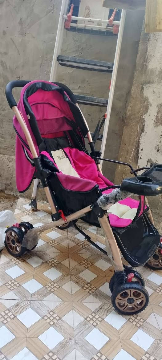 عربانه طفل للبيع حله شارع 80 سعره 45
***********
