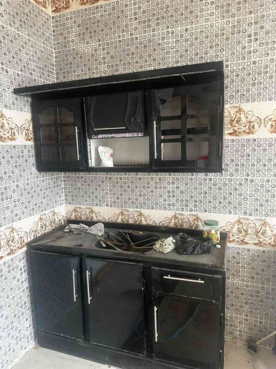 ثلاجة • للبيع
