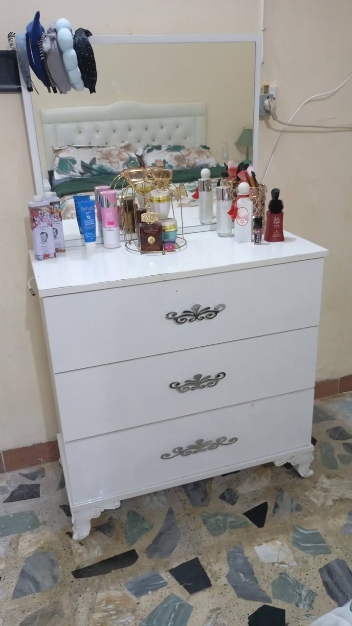 غرفة نوم تركية • ٥ قطع • أبيض