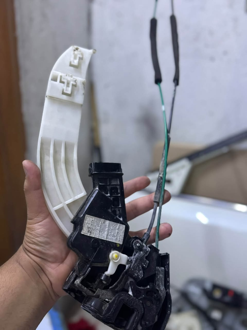 اوبتما ٢٠١٠/٢٠٠٨ • قفل كامل • يده خارجيه نيكل