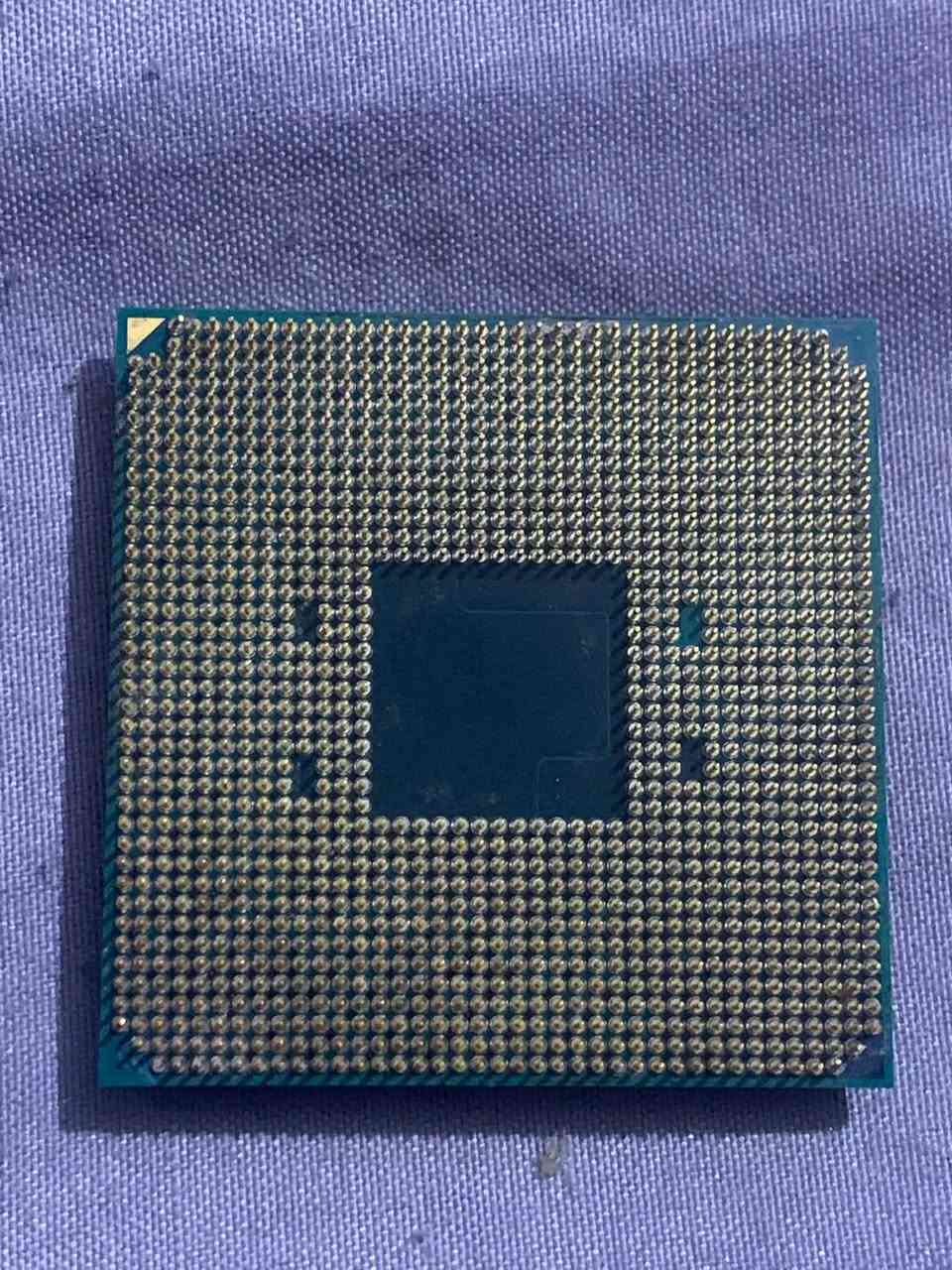 r5 3400g • كرت 1030 • بنات معوجات