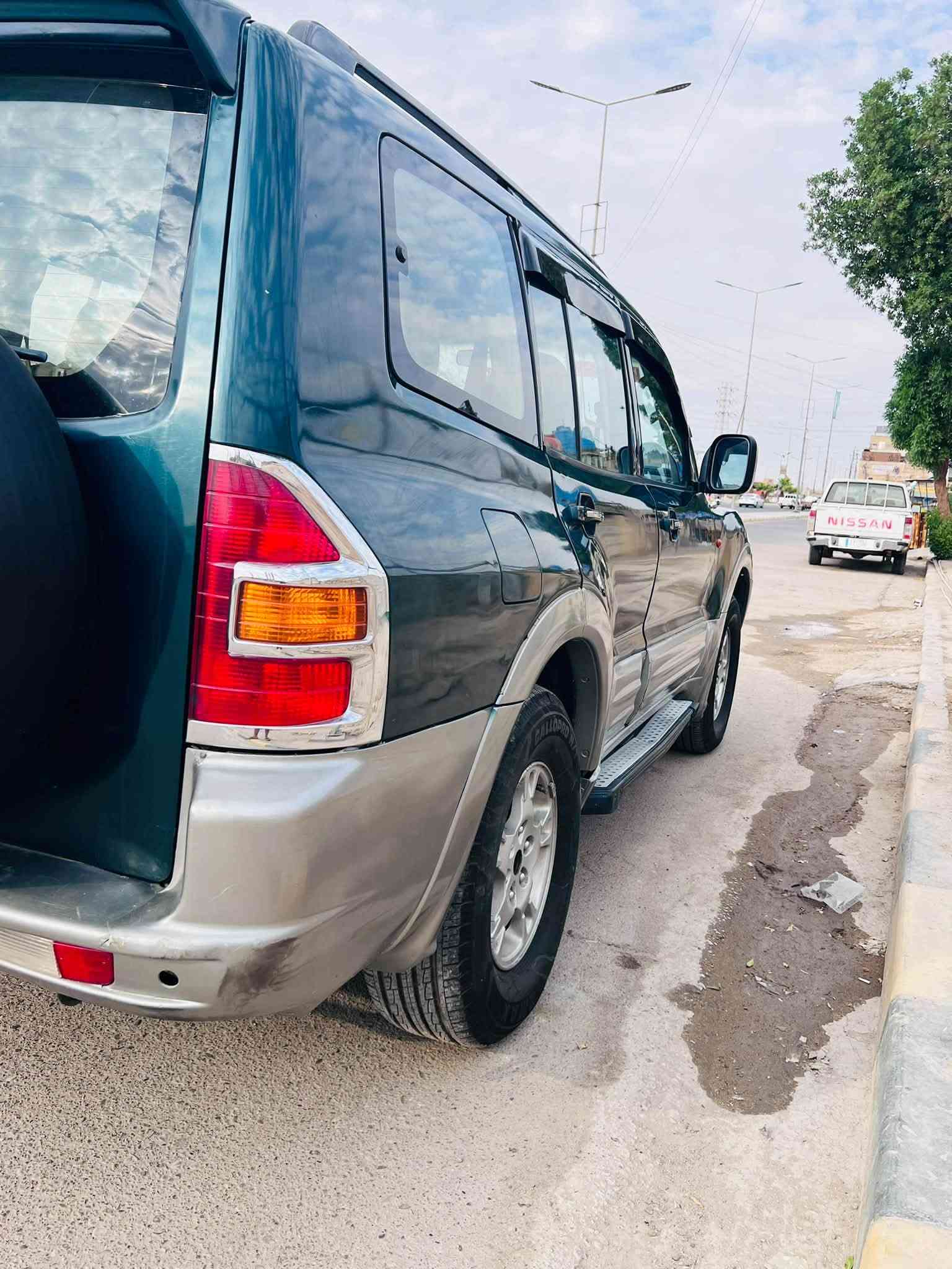 يالله السلام عليكم شباب نعيد النشر بسبب الوعود الكذابه سياره للبيع باجيرو موديل 2001السياره مال بيت الله شاهد مامتعوبه تبريد ثلج❄️الوايت زنون عالي وناصي بعدهن جدد تجي وتشوف  بعينك مكينه وكير بالباكيت مكينه ففتي بيه مكاان السياره ميسان الي يحب يتواصل علئ الرقم ***********
