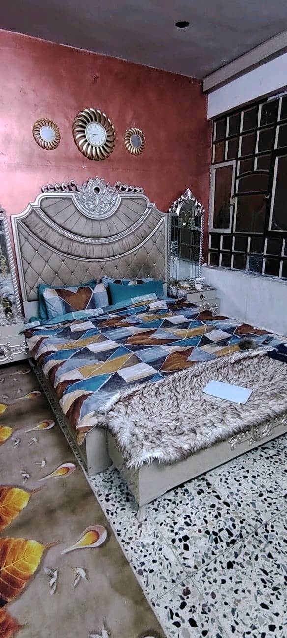 السلام عليكم من رخصت الادمن عندي غرفه تركيه للبيع النضافه 80/100المكان الامين الثانيه سعر الغرفه مليون 200وبيها مجال مستعجل على بيعتها التواصال وتساب فقط ***********