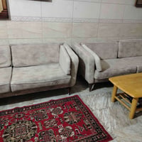 فرن وطباخ وسرير نفرين مع الدوشك وكومدي مجرات ومعصاره فواكه وتخم ٣ قنفا...