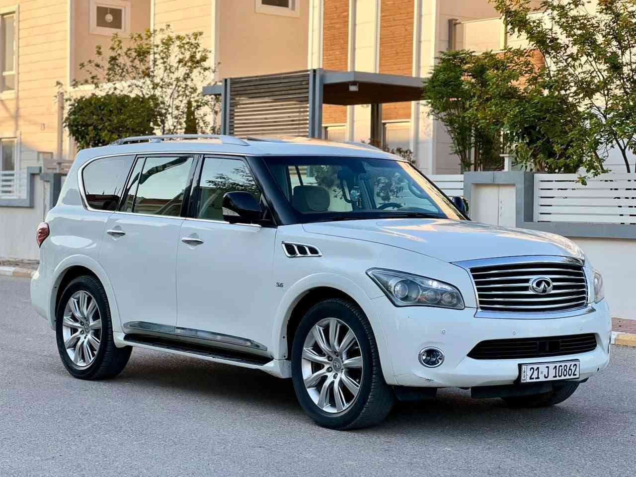 � للبيع INFINITI QX80 2014 خليجي – فل مواصفات 🔥
سيارة نظيفة جداً ومحافظ عليها، فخامة وهيبة وقوة V8، وتستحق المشاهدة على الطبيعة 👑

• محرك V8 سعة 5.6L
• دفع رباعي 4WD
• 7 مقاعد
• كاميرات 360°
• كاميرا خلفية
• رادار أمامي
•تشغيل عن بعد
• مثبت سرعة
• حساسات أمامية
• حساسات خلفية
• فتحة سقف كهربائية
• مقاعد جلد فاخر
• مقاعد أمامية كهربائية
• تبريد المقاعد الأمامية
• ذاكرة للمقاعد
• مقود كهربائي
• تحكم من المقود
• دخول ذكي
• تشغيل بصمة وزر Start/Stop
• شاشة وسطية
• نظام ملاحة
• Bluetooth
• نظام صوت فاخر
• شاشتان خلفيتان بمساند الرأس
• شاشة سقفية
• تكييف أمامي أوتوماتيك
• تكييف خلفي مستقل
• صف ثالث كهربائي
• باب خلفي كهربائي
• نظام AFS للإضاءة المتحركة
• كشافات ضباب
• مرايا كهربائية
• إشارات بالمرايا
• جنوط ألمنيوم
• عتبات جانبية
• روف راك
• زجاج خلفي مظلل
• ABS
• مانع انزلاق
• نظام ثبات إلكتروني
• Airbags متعددة
• مراقبة ضغط الإطارات

✨ سيارة نظافتها مميزة جداً، وبسعر مناسب 
***********
