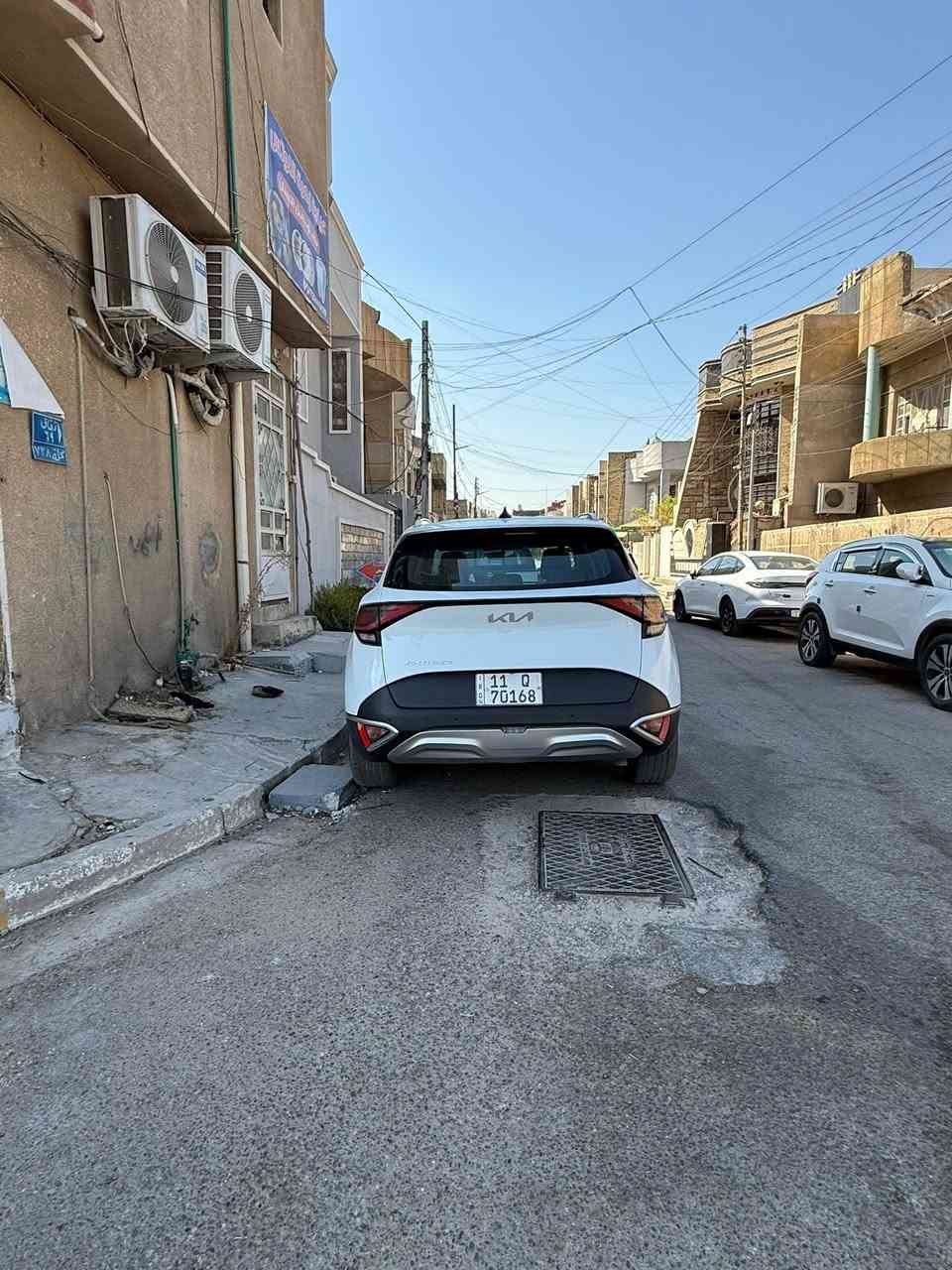 السلام عليكم من رخصة إدارة الكروب عندي سبورتج موديل 2024 خليجي فول مواصفات عدا الفتحة ويل 19 صندوق كهرباء كراسي كهرباء وهيتر سيارة حلوه ماشيه 59 الف بدون صبغ ولا بارد السعر 195 مكان السياره بغداد البلديات تلفون ***********
